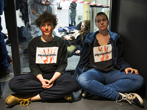 Extinction Rebellion s'en prend à des sociétés de négoce