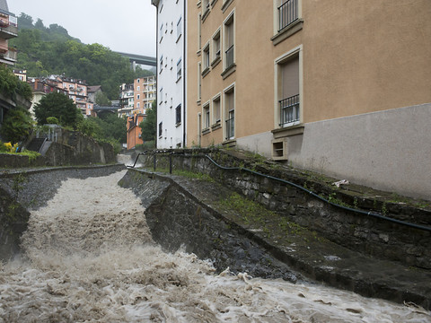 Montreux: une femme décède après une chute dans une rivière