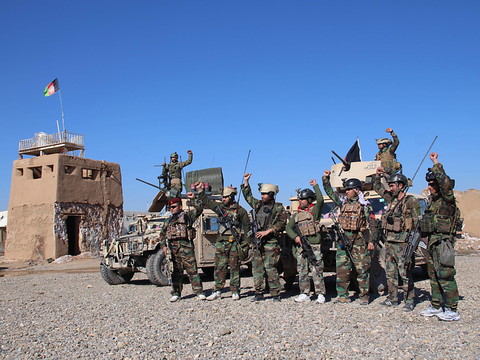 Débuts encourageants d'une trêve historique en Afghanistan