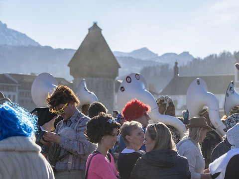 Près de 40'000 spectateurs pour le cortège à Lucerne