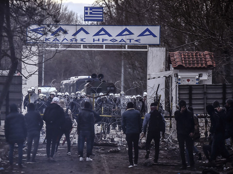 Erdogan ouvre les portes de l'Europe aux migrants: réaction grecque