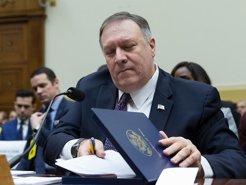 Etats-Unis et talibans signent un accord historique