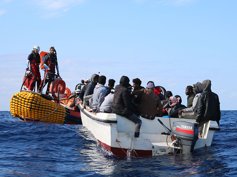 Afflux de migrants: un enfant mort au large de Lesbos