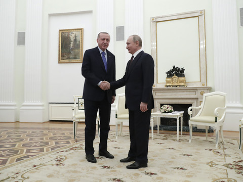 Début des discussions entre Poutine et Erdogan sur la Syrie