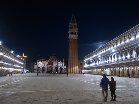 Coronavirus: l'Italie confinée 