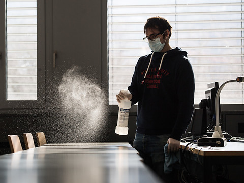 Pandémie: la Suisse attend un durcissement des mesures