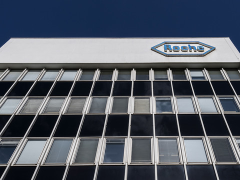Roche: les USA autorisent un test de dépistage du coronavirus