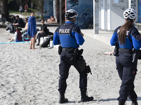 Lausanne: des patrouilles pour faire respecter la distance sociale