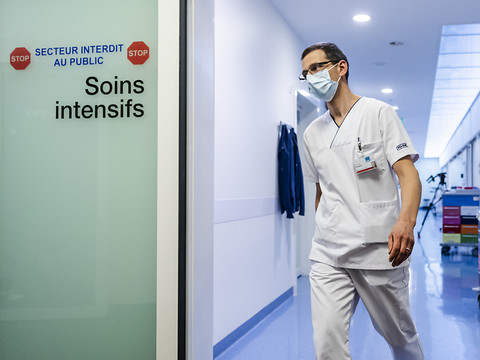 Neuchâtel double ses lits en soins intensifs - personnel contaminé