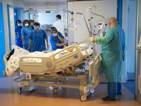 Près de 10'000 cas de Covid-19, population appelée à persévérer