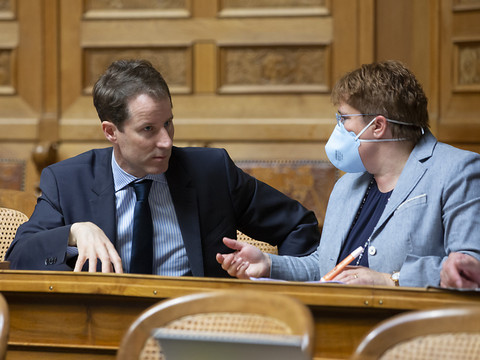 L'UDC veut un redémarrage économique rapide avec port de masques