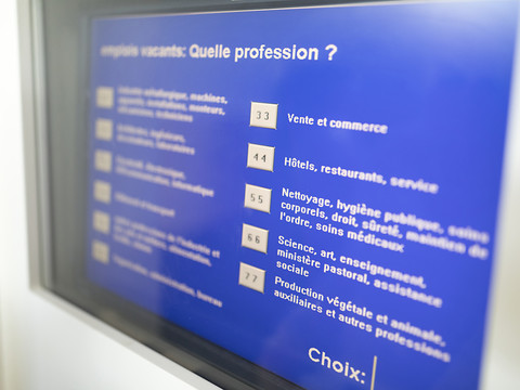 Chute du nombre d'offres d'emplois fin mars (Adecco)