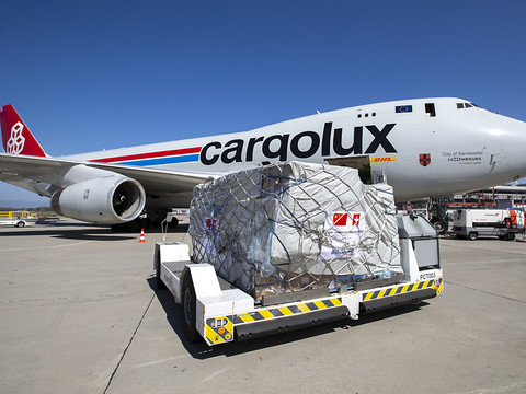 92 tonnes de matériel médical de protection destinés aux soignants