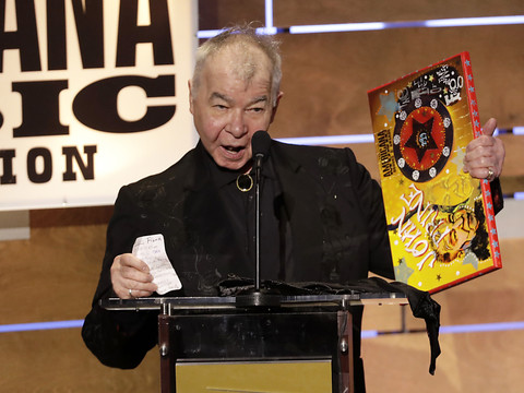 Le chanteur folk américain John Prine meurt à 73 ans du coronavirus
