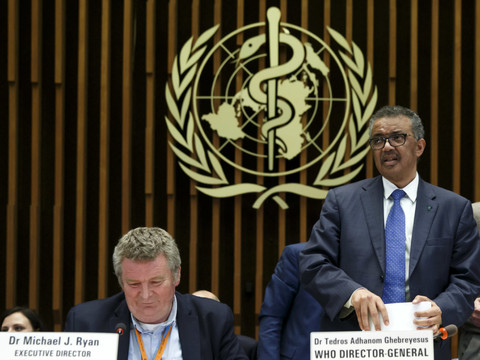 Le chef de l'Union africaine défend l'OMS contre Trump