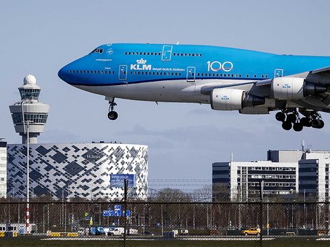 Chute de 57% du nombre de passagers pour Air France-KLM en mars