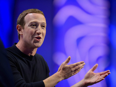 Infox: Facebook met en place de nouveaux avertissements