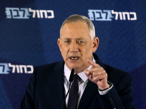 Israël: Netanyahu et Gantz forment un gouvernement d'urgence
