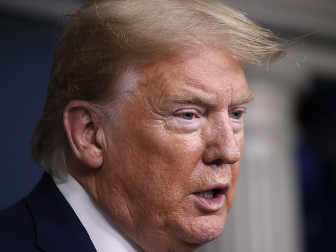 Covid-19: plus de 2700 morts en 24 heures aux Etats-Unis