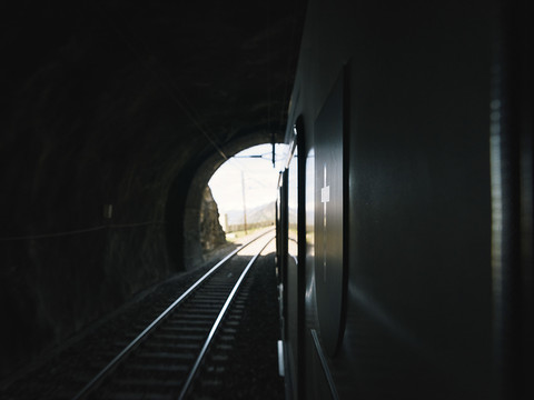 Le tunnel du Lötschberg rouvre entièrement vendredi