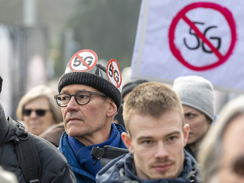 Le Conseil fédéral prudent avec le développement de la 5G