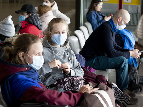 Pas de masques pour tous en Suisse