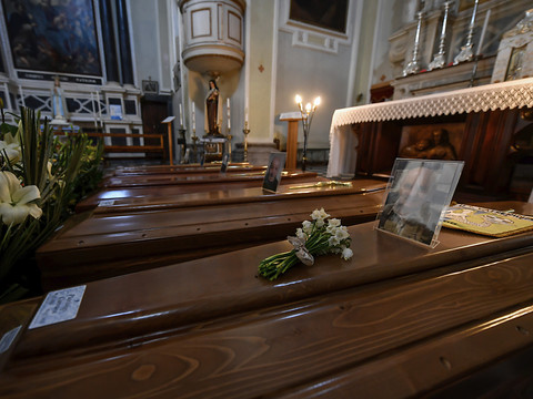 Coronavirus: la barre symbolique des 200'000 morts franchie