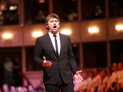 Des stars de l'opéra appellent à aider le lyrique, art 