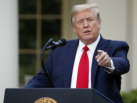 Donald Trump plaide pour une réouverture des écoles avant l'été