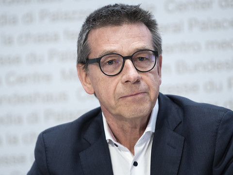 Contacts: pas de retour à la normale avant au moins deux ans