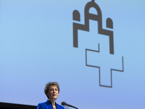 Le Parlement reprend la main sur la gestion de la crise liée au coronavirus