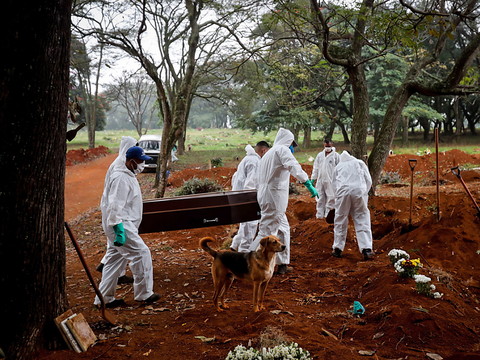 Brésil: plus de 20'000 morts du Covid-19