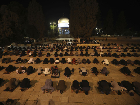 A Jérusalem, l'esplanade des Mosquées rouvre