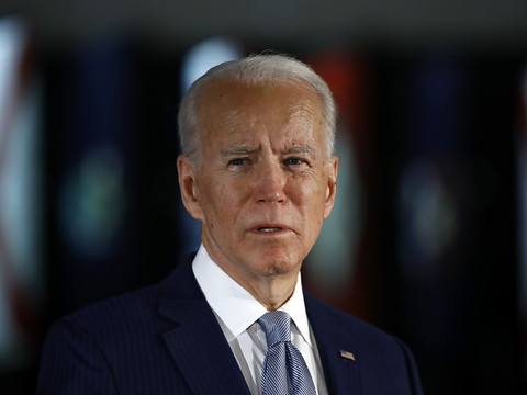 L'Amérique s'embrase: Trump et Biden se présentent aux antipodes