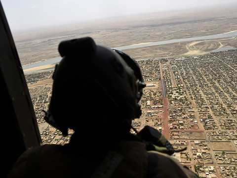 Le chef d'Al-Qaïda au Maghreb islamique tué par l'armée française