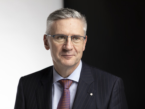 Andreas Glarner officiellement candidat à la présidence de l'UDC