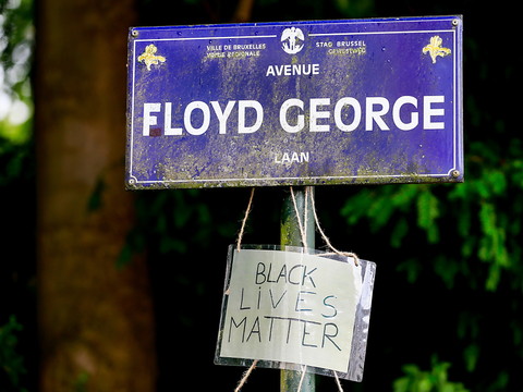 George Floyd: les démocrates s'agenouillent au Congrès américain