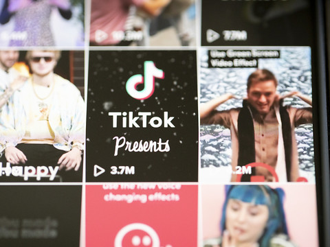 En Egypte, les vedettes de TikTok dernière cible des autorités