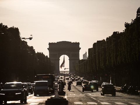 Paris: l'Arc de Triomphe et le Panthéon rouvriront lundi
