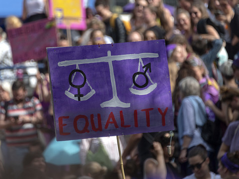 Légère hausse des salaires - les femmes restent désavantagées