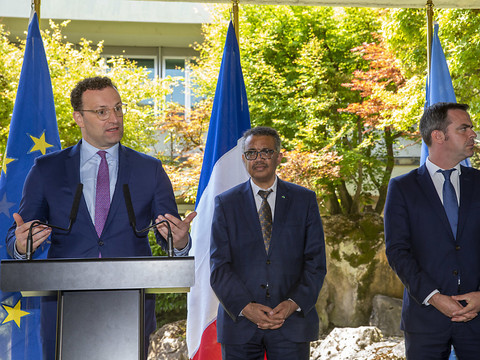 Allemagne et France au secours de l'OMS face à Washington et Pékin