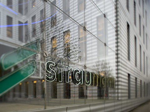 Straumann table sur un repli du chiffre d'affaires en 2020