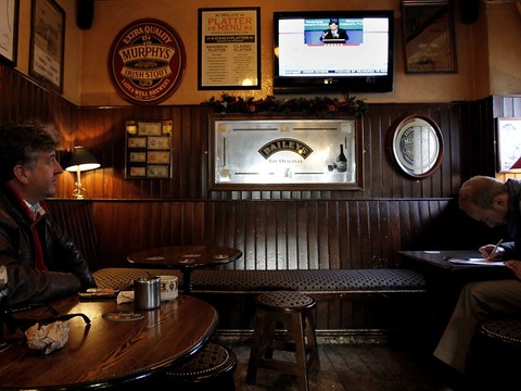 Les pubs irlandais autorisés à rouvrir