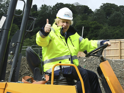 Relancer l'économie passe par la construction, selon Boris Johnson