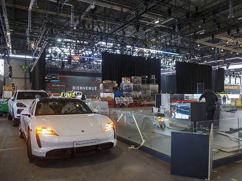 Salon de l'auto: prix de vente proposé de 15 millions de francs