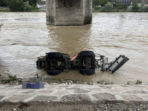 Chute mortelle dans le Rhin