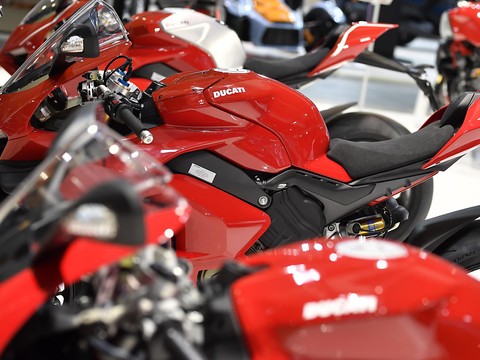 Les ventes de motos ont redémarré sur les chapeaux de roue
