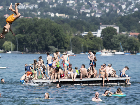 Les 30 degrés ont été dépassés dans une grande partie de la Suisse
