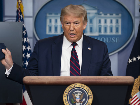 Trump: l'épidémie 