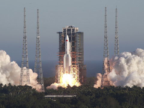 Objectif Mars: la Chine lance une sonde vers la planète rouge